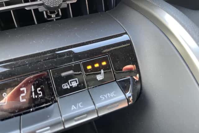 Toyota C-HR (2024) thumbnail 21
