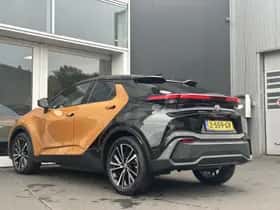 Toyota C-HR (2024) thumbnail 4