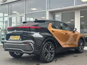 Toyota C-HR (2024) thumbnail 5