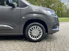 Toyota Proace (2024) thumbnail 8