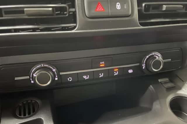 Toyota Proace (2023) thumbnail 25