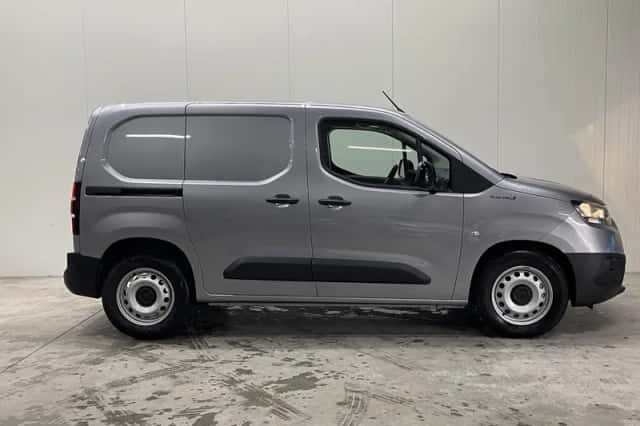 Toyota Proace (2023) thumbnail 4