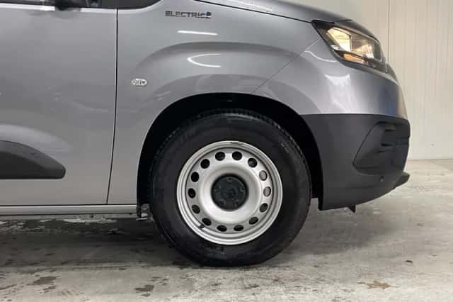 Toyota Proace (2023) thumbnail 9
