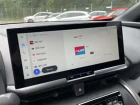 Toyota C-HR (2024) thumbnail 16