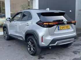 Toyota Yaris Cross (2024) thumbnail 4
