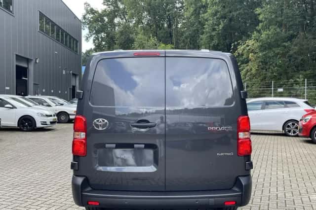 Toyota Proace (2024) thumbnail 5