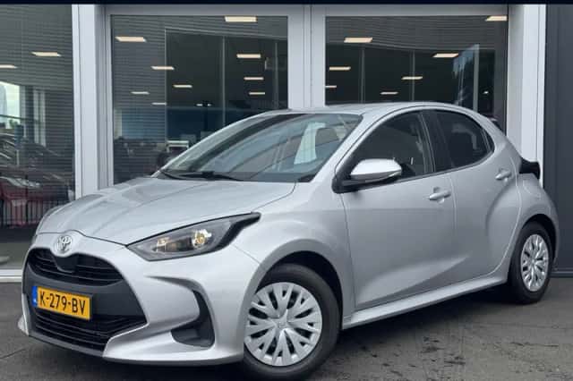 Toyota Yaris (2020) thumbnail 1