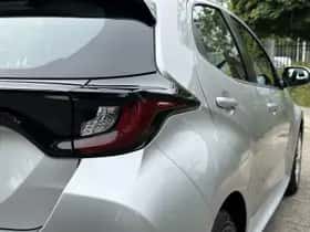 Toyota Yaris (2020) thumbnail 4