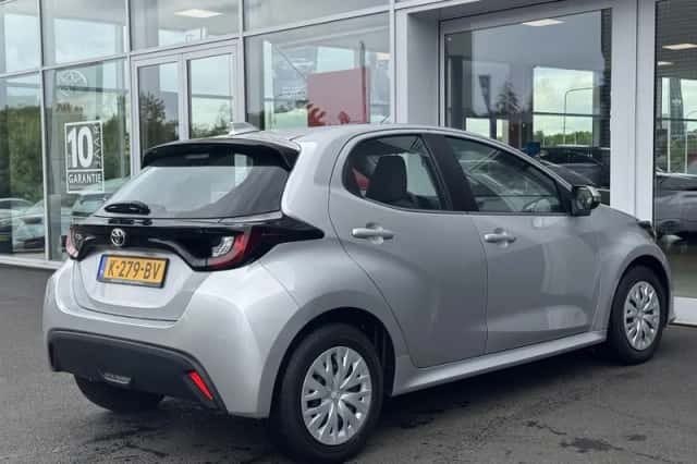 Toyota Yaris (2020) thumbnail 7
