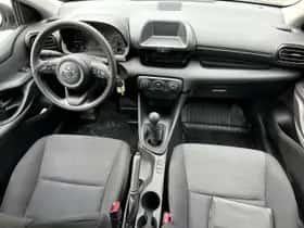 Toyota Yaris (2020) thumbnail 7