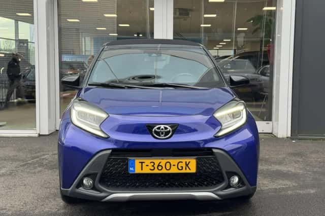 Toyota Aygo (2023) thumbnail 2