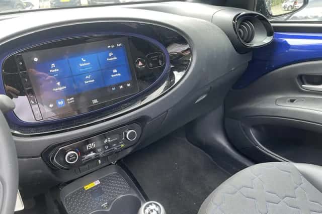 Toyota Aygo (2023) thumbnail 19