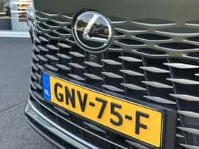 Lexus RX (2023) thumbnail 11