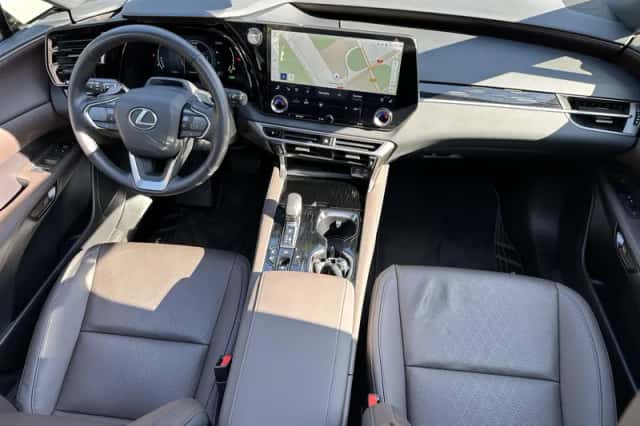 Lexus RX (2023) thumbnail 18