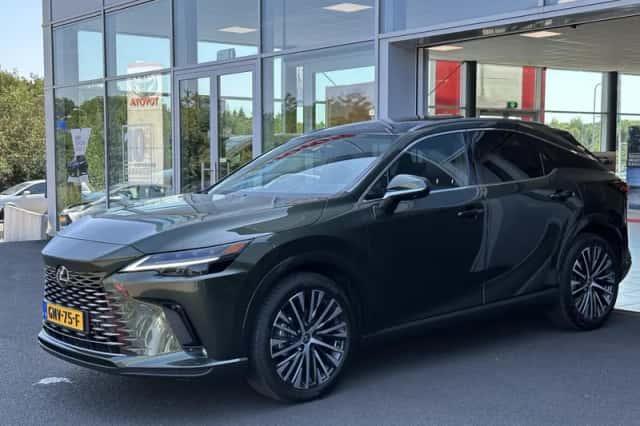 Lexus RX (2023) thumbnail 3