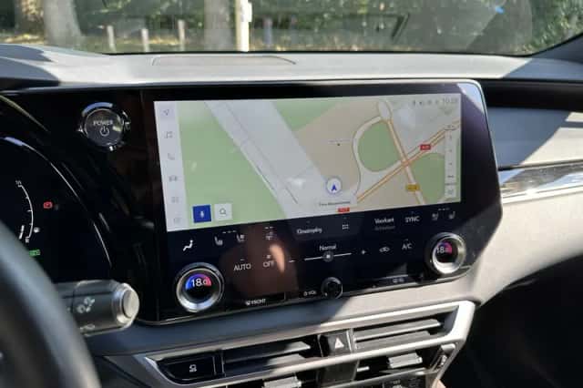 Lexus RX (2023) thumbnail 27