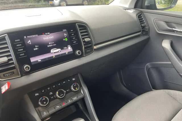 Škoda Karoq (2019) thumbnail 15