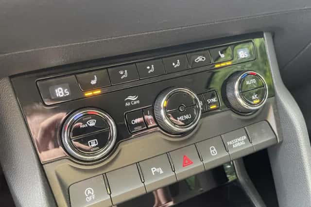 Škoda Karoq (2019) thumbnail 21
