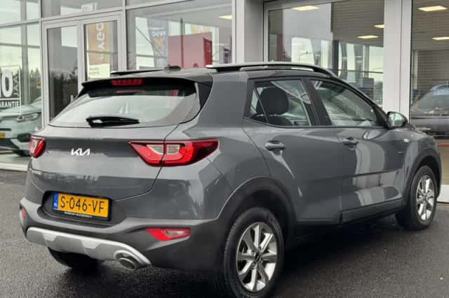 Kia Stonic (2023) thumbnail 7