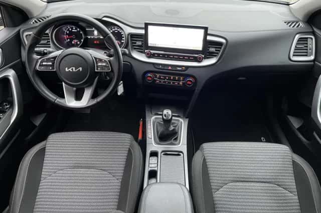 Kia Ceed Sportswagon (2023) thumbnail 11
