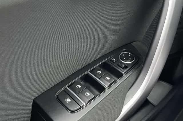 Kia Ceed Sportswagon (2023) thumbnail 12