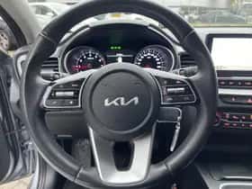 Kia Ceed Sportswagon (2023) thumbnail 14