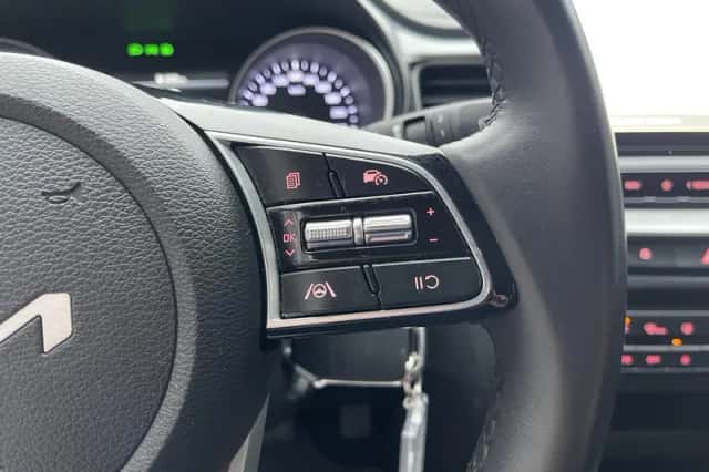 Kia Ceed Sportswagon (2023) thumbnail 16