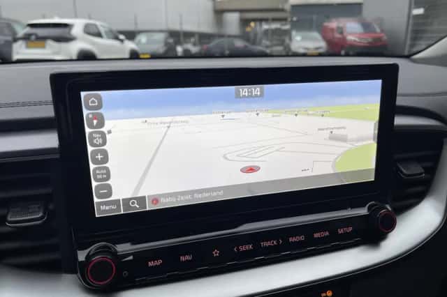 Kia Ceed Sportswagon (2023) thumbnail 18