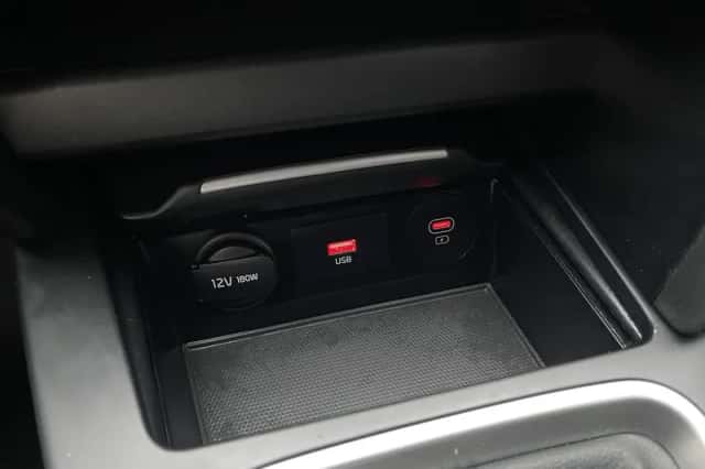 Kia Ceed Sportswagon (2023) thumbnail 23
