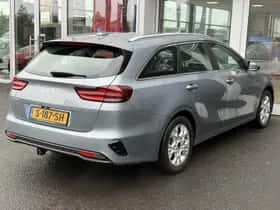 Kia Ceed Sportswagon (2023) thumbnail 7