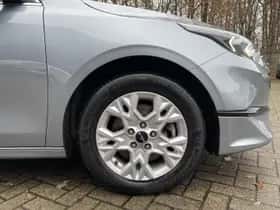 Kia Ceed Sportswagon (2023) thumbnail 10