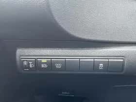 Toyota Corolla (2023) thumbnail 13