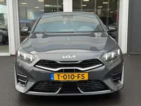 Kia Proceed (2023) thumbnail 2