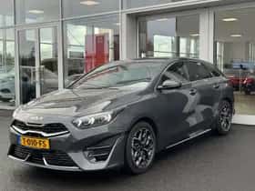 Kia Proceed (2023) thumbnail 4