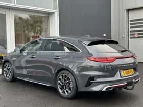 Kia Proceed (2023) thumbnail 6