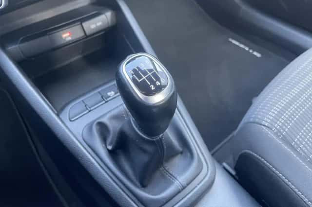 Kia Stonic (2023) thumbnail 19