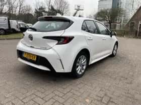 Toyota Corolla (2023) thumbnail 2