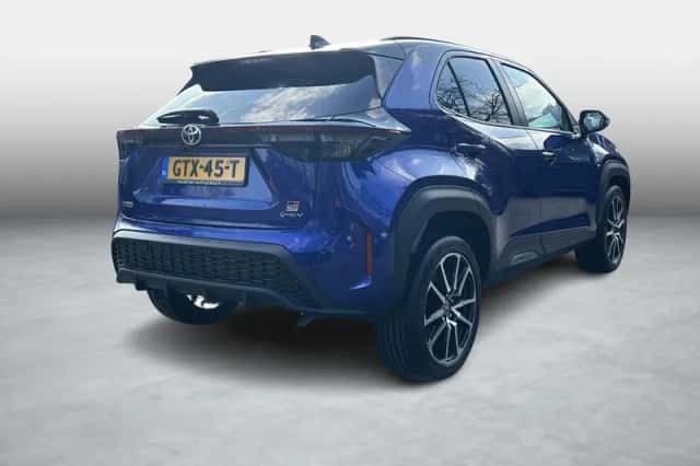 Toyota Yaris Cross (2024) thumbnail 2