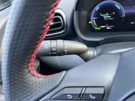 Toyota Yaris Cross (2024) thumbnail 12