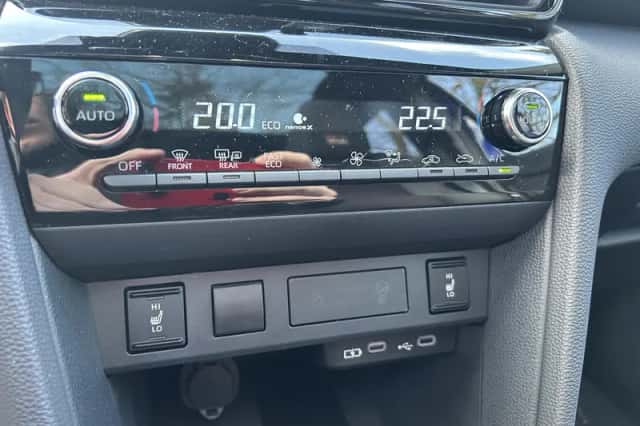 Toyota Yaris Cross (2024) thumbnail 18