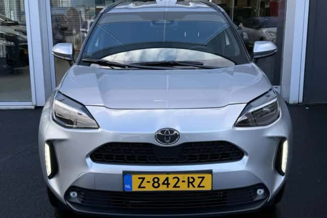 Toyota Yaris Cross (2024) thumbnail 2