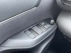 Toyota Yaris Cross (2024) thumbnail 11