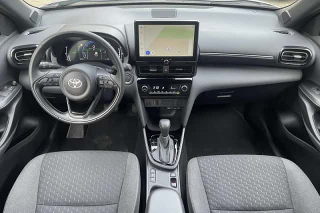 Toyota Yaris Cross (2024) thumbnail 12