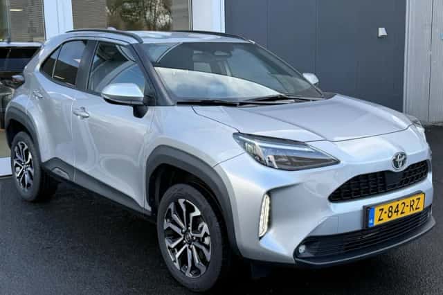 Toyota Yaris Cross (2024) thumbnail 4