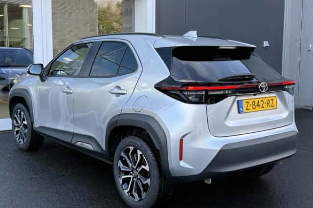 Toyota Yaris Cross (2024) thumbnail 6