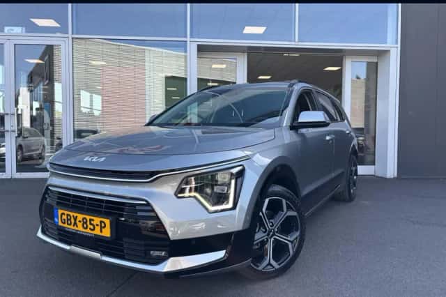 Kia Niro (2024) thumbnail 1