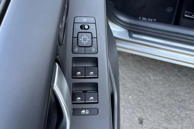 Kia Niro (2024) thumbnail 22
