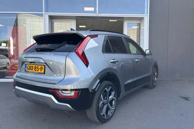 Kia Niro (2024) thumbnail 5