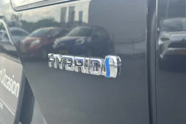 Toyota Corolla (2024) thumbnail 8