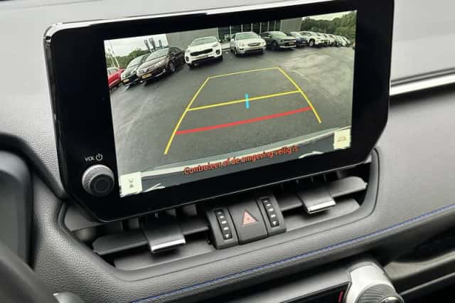 Toyota RAV4 (2024) thumbnail 23